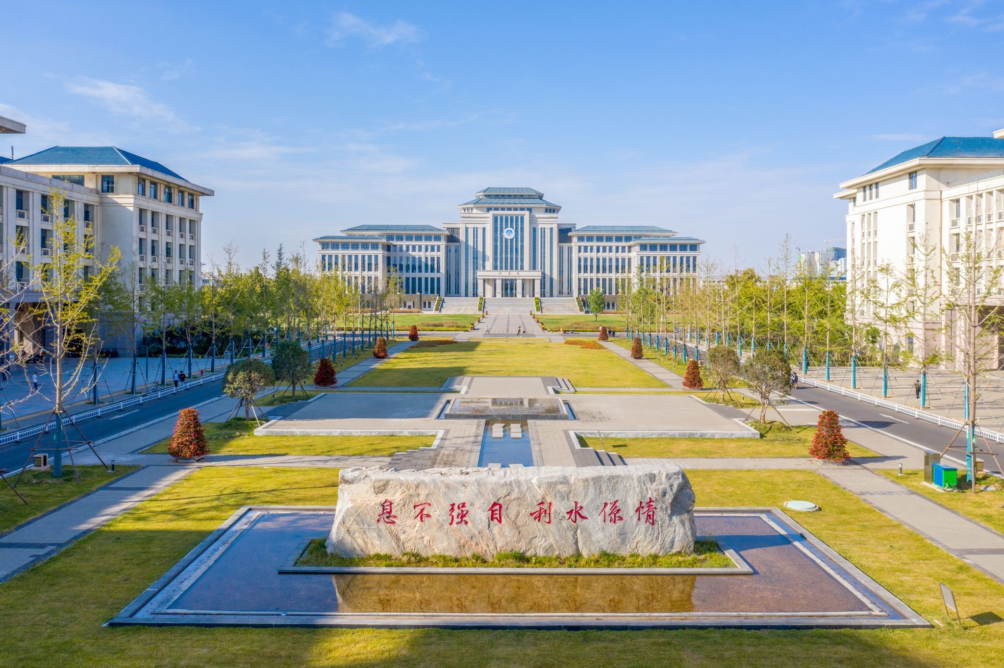 合作动态｜新路网络中标华北水利水电大学郑州校区网络运营项目